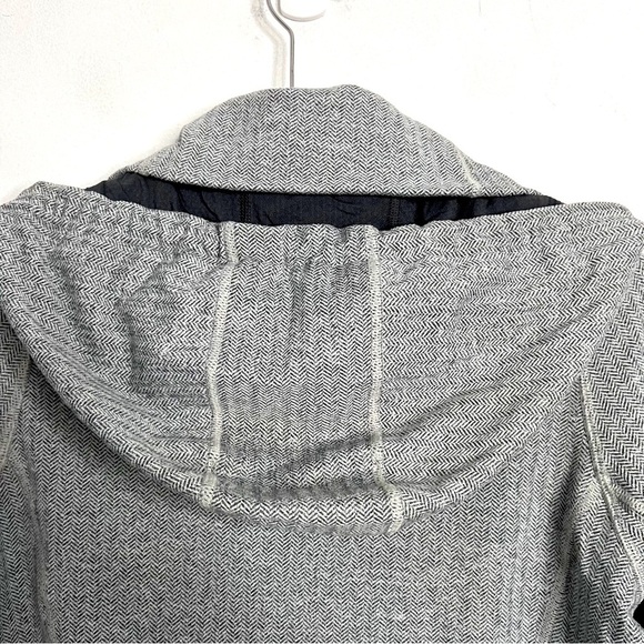 Lululemon Stride Jacket *Brushed Ghost Heathered Coal Herringbone/Coal Size 6 - Picture 5 of 11
